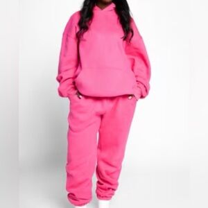 Comfrt Minimalist Sweat Set